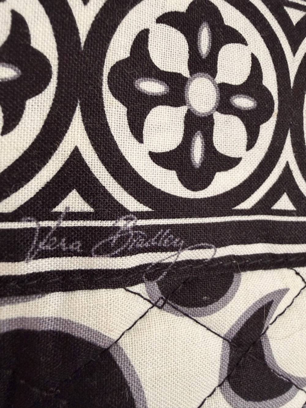 Vera Bradley Black White Kisslock Frame Clutch Cosmetic Bag Quilted, Vintage - Picture 8 of 9